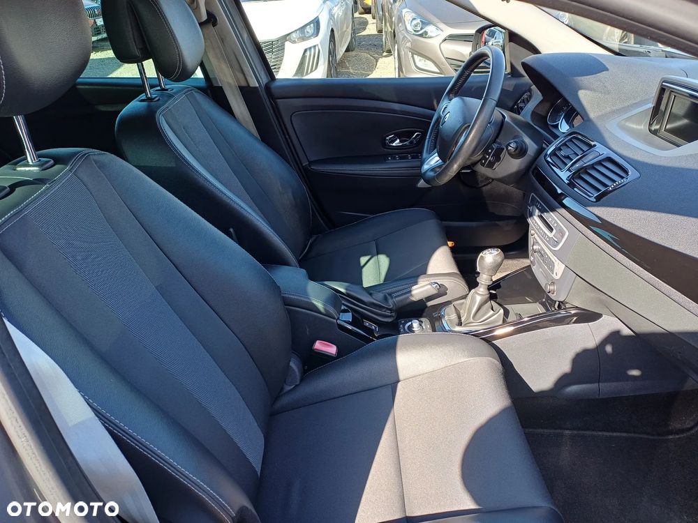 Renault Megane ENERGY TCe 115 Start & Stop Bose Edition - 11