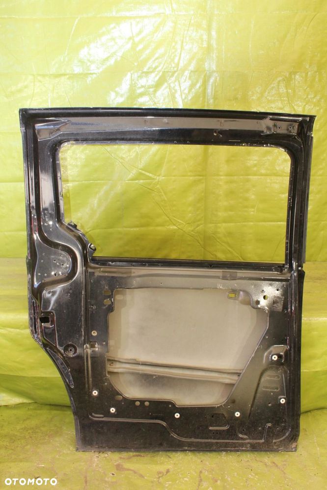 Drzwi Chrysler Grand Voyager Grand Caravan VW Routan 07-2016r tył lewy - 2