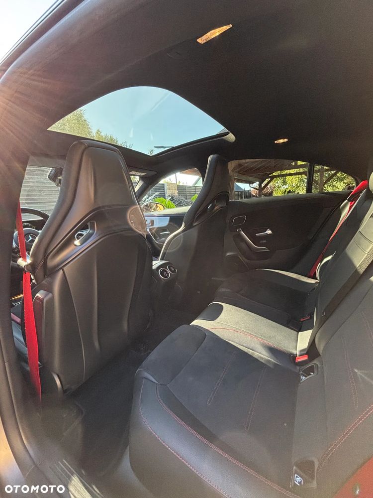 Mercedes-Benz CLA - 11