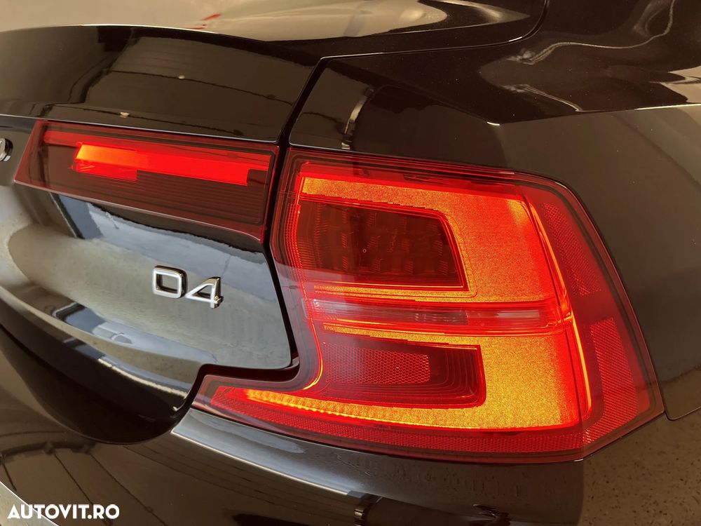 Volvo S90 D4 Inscription - 31