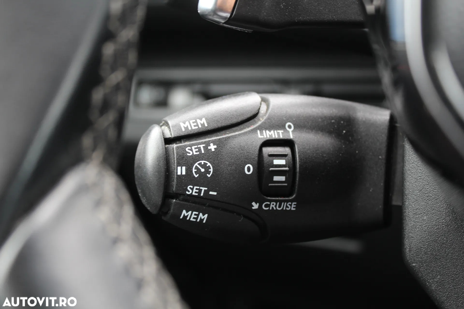 Peugeot 3008 BlueHDi 130 Stop & Start EAT8 Active Business-Paket - 10
