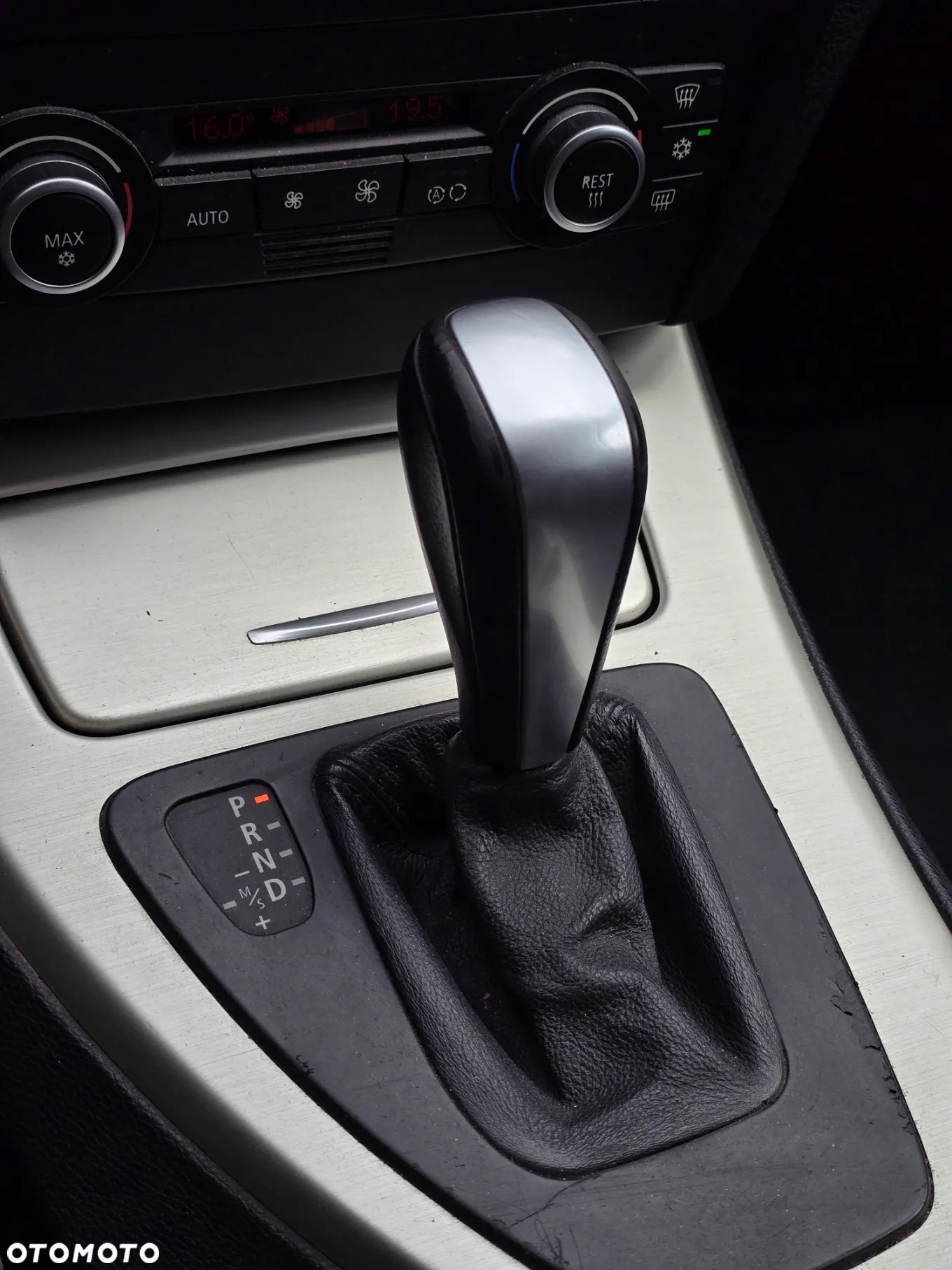 BMW Seria 3 320d Touring Efficient Dynamics Edition - 25