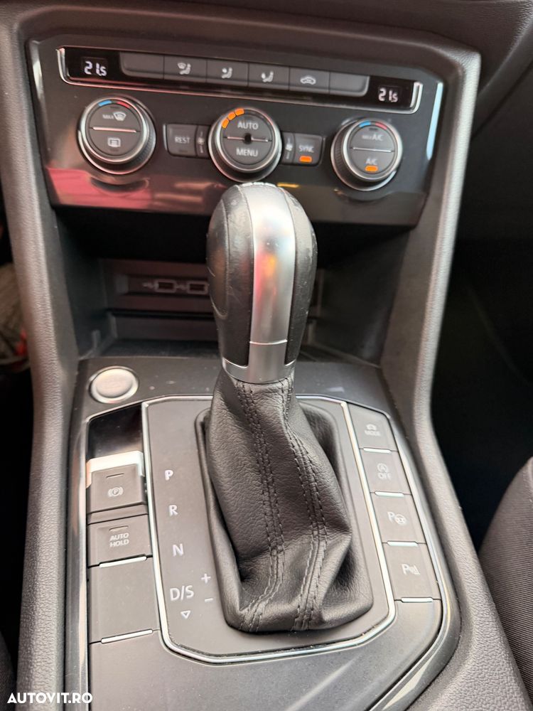 Volkswagen Tiguan 2.0 TDI SCR DSG R-Line - 17