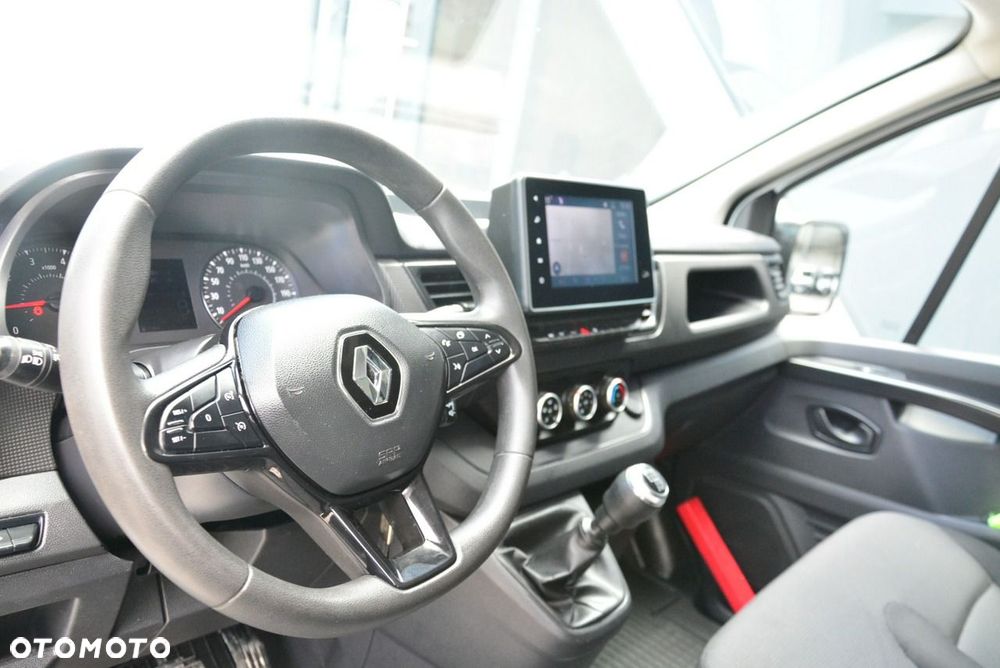 Renault Trafic - 10