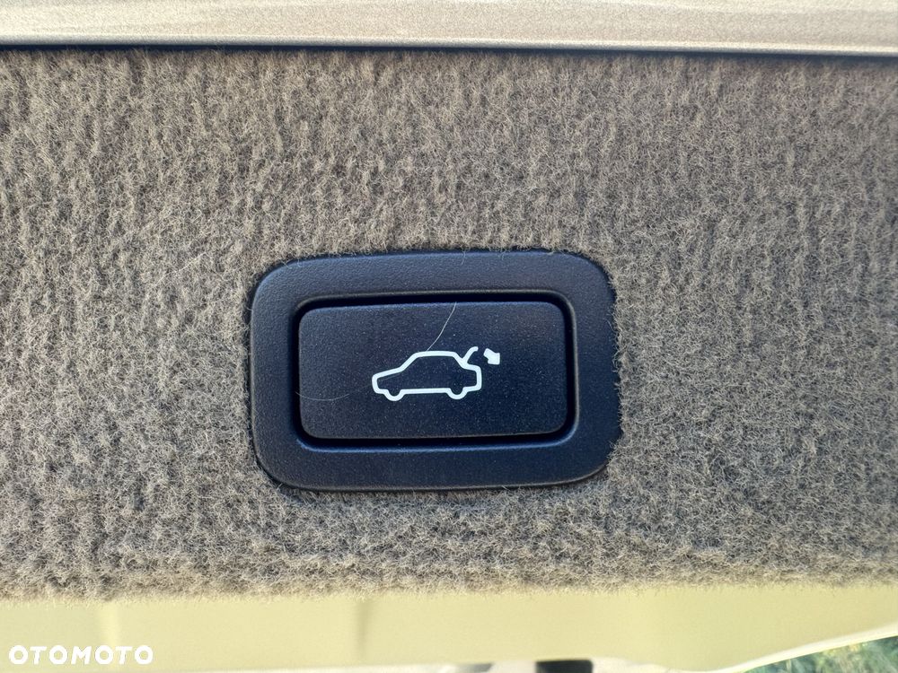 Volvo XC 70 - 8