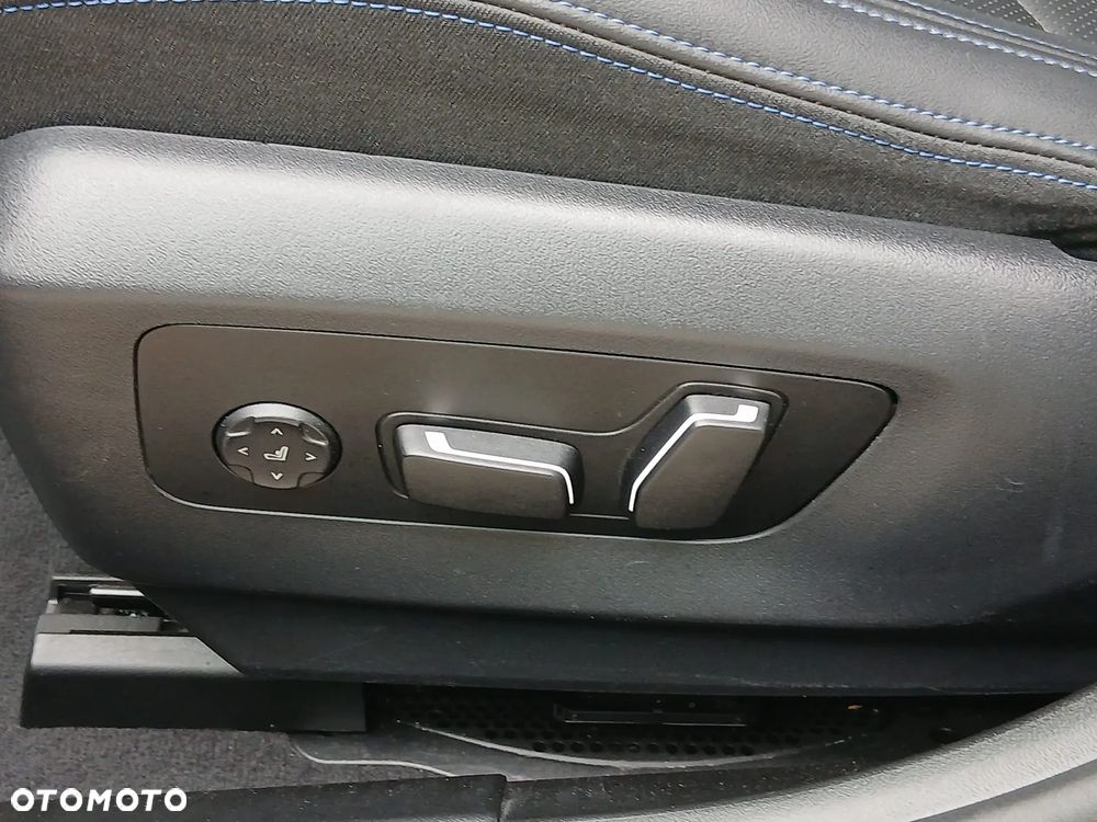 BMW Seria 5 520d xDrive mHEV M Sport - 24