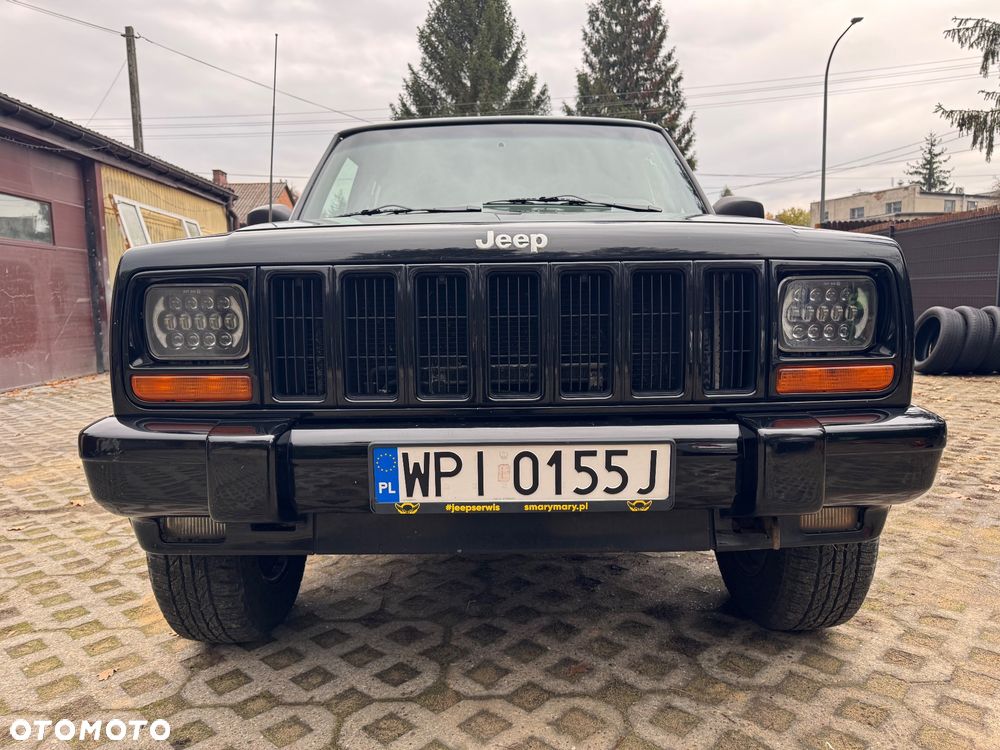 Jeep Cherokee 4.0 Limited - 9