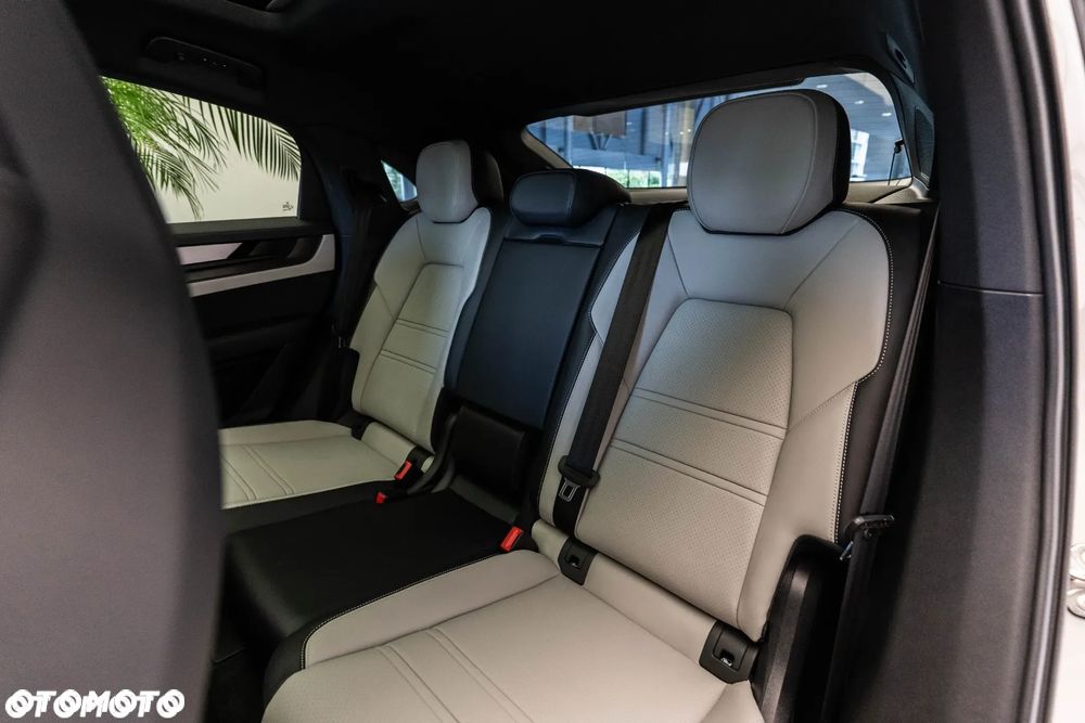 Porsche Cayenne Black Edition - 12