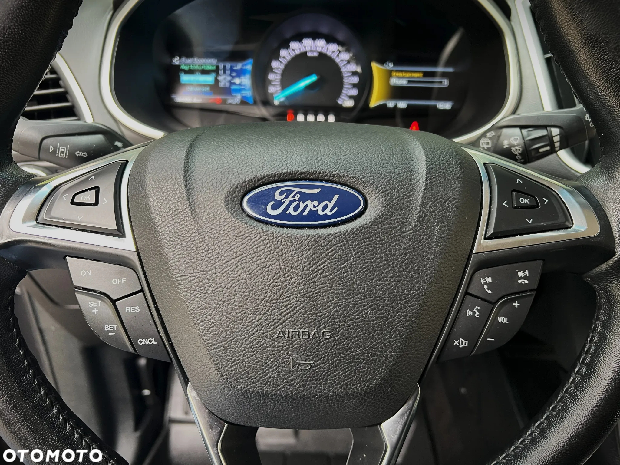 Ford Edge - 35