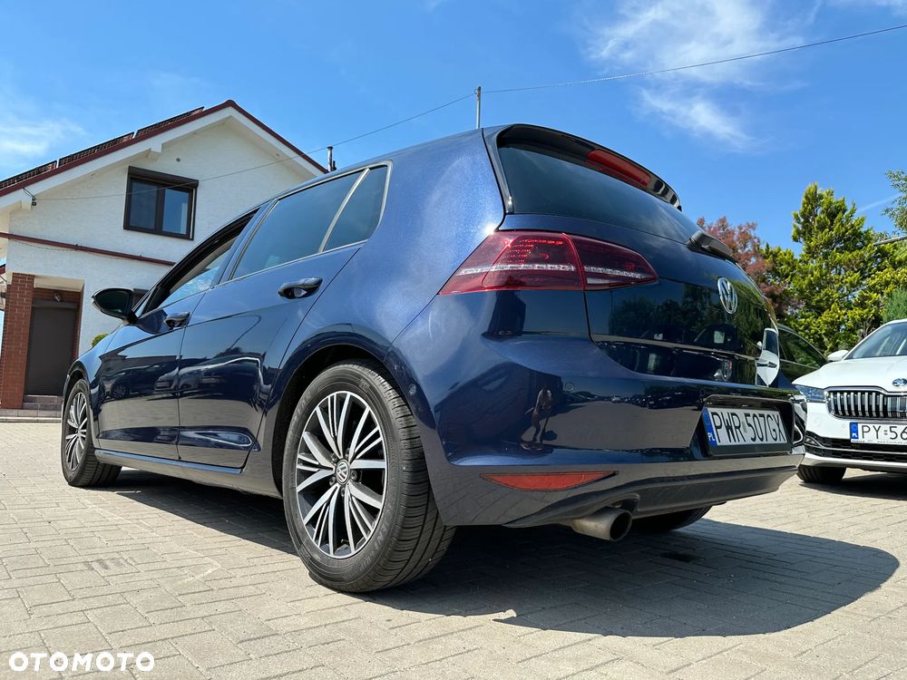 Volkswagen Golf - 32