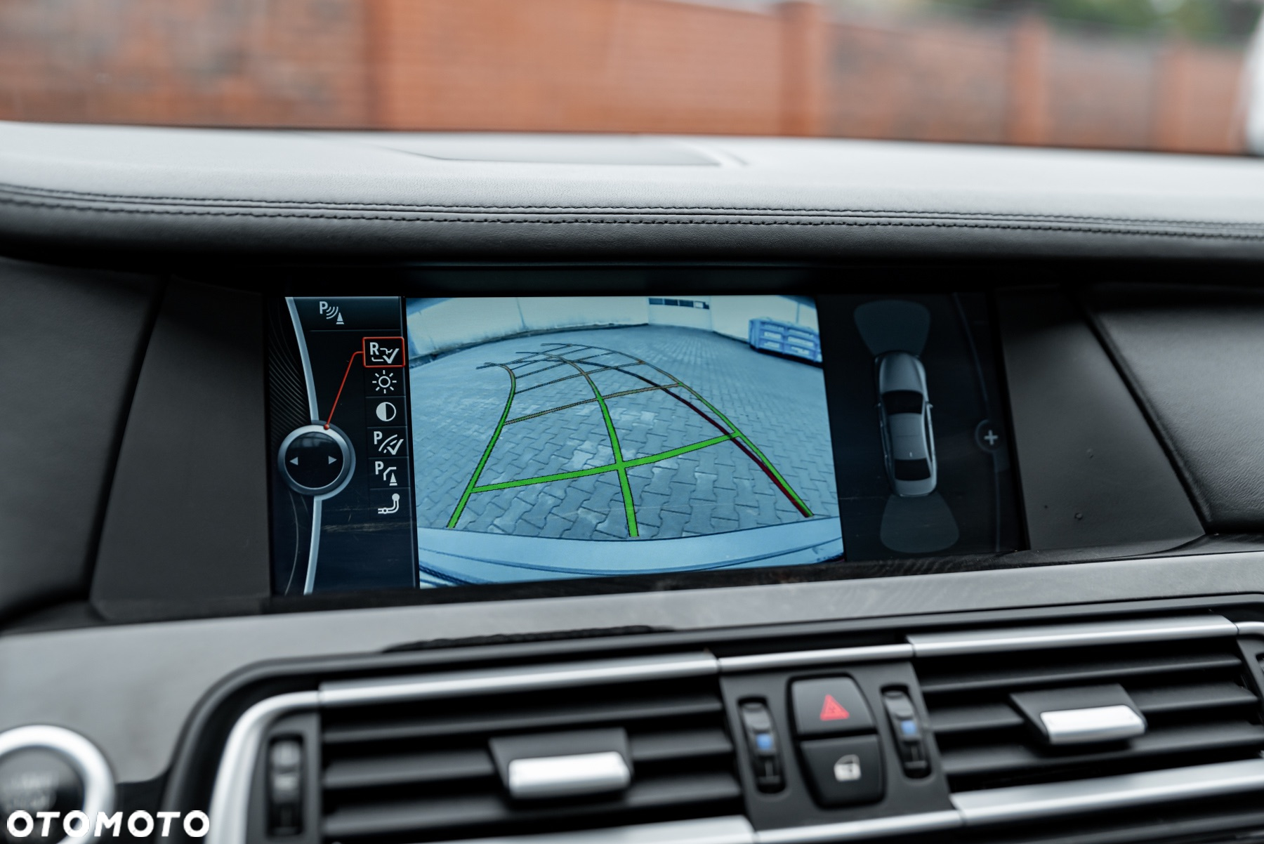 BMW Seria 7 740d xDrive - 37