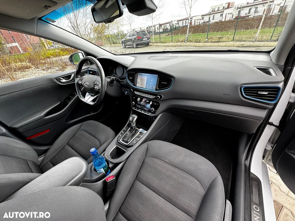 Hyundai IONIQ 1.6 GDI Premium - 12