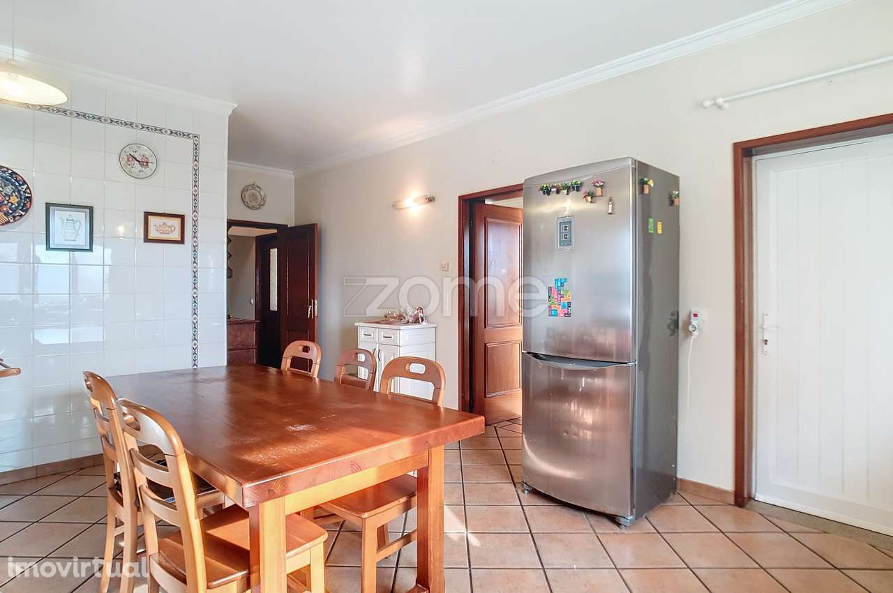 Moradia T3 | Ossela | Suite | Jardim | garagem fechada | Vista serra - Grande imagem: 3/54