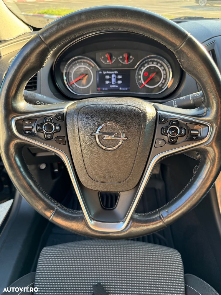 Opel Insignia 2.0 Turbo ECOTEC 4X4 Sport Aut. - 6