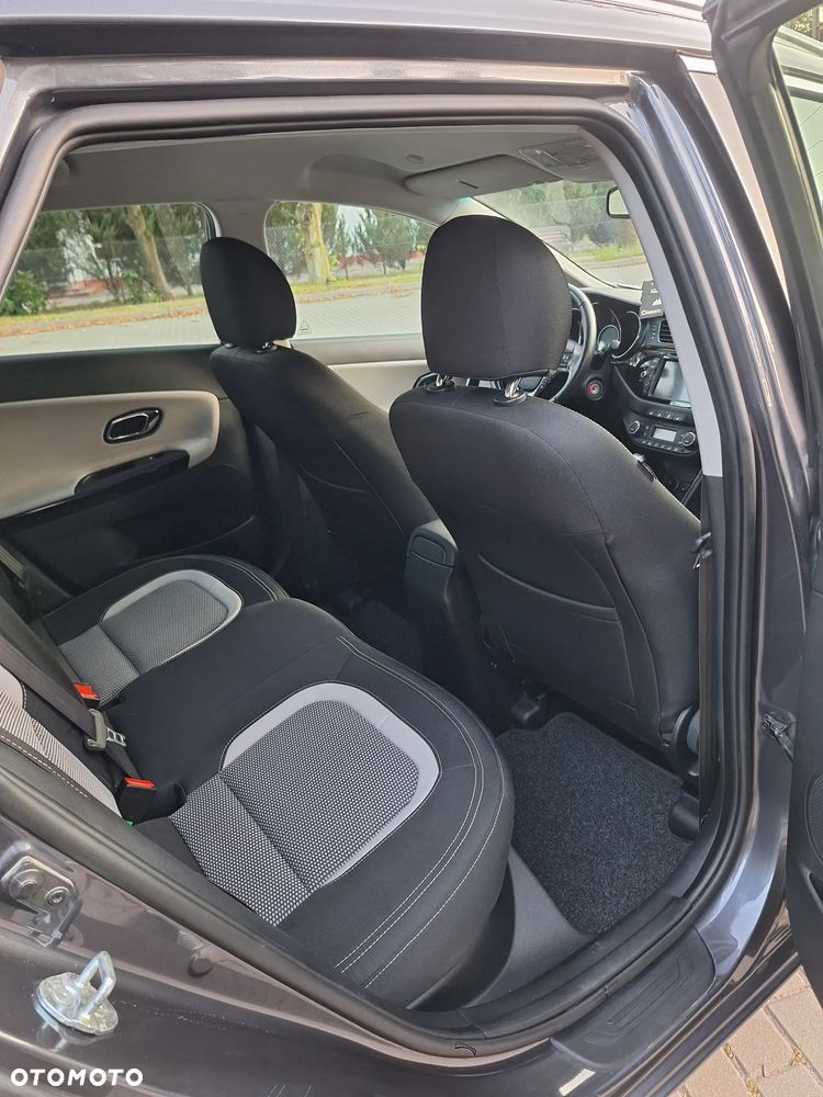 Kia Ceed 1.6 GDI ISG Platinum Edition - 11