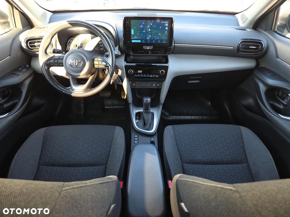 Toyota Yaris Cross Hybrid 1.5 Comfort - 24