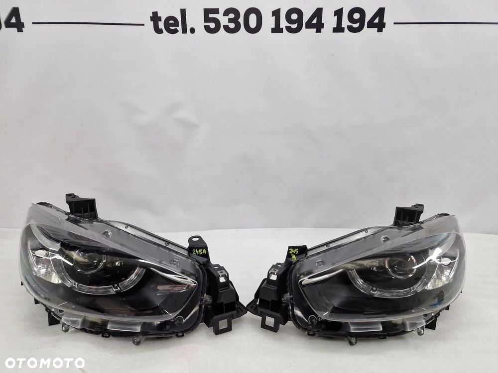 MAZDA CX5 CX-5 LIFT 14- LEWA / PRAWA LAMPA PRZEDNIA PRZÓD SOCZEWKA + LED , NR STANLEY W2416 , NR AUKCJI LA245 - 1