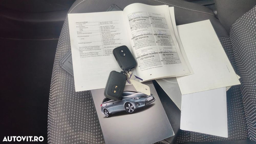 Toyota Auris 1.4 D-4D - 16