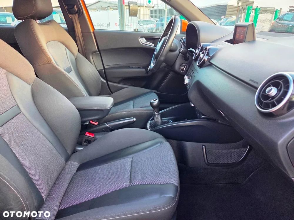 Audi A1 Sportback 1.4 TFSI Attraction - 32