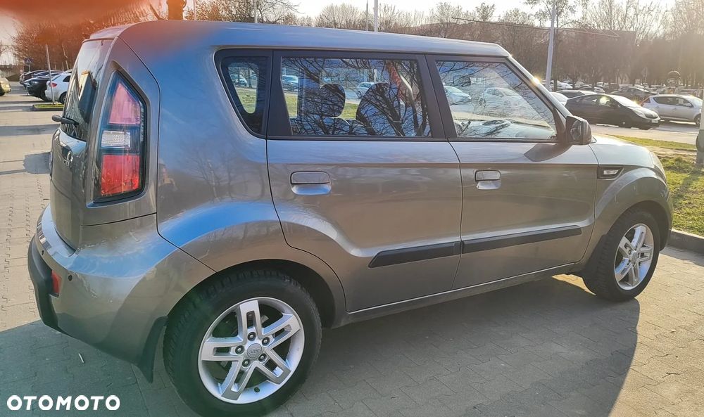 Kia Soul 1.6 CRDI M - 4