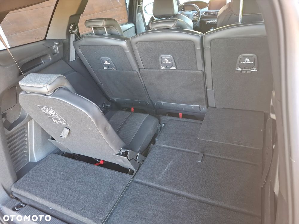 Peugeot 5008 - 28
