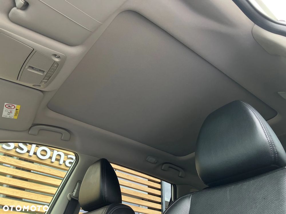 Nissan X-Trail 1.6 DIG-T Tekna 2WD 7os - 38