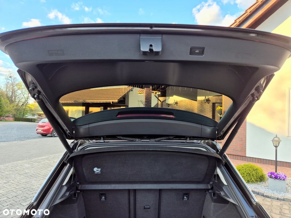 Volkswagen T-Roc 1.0 TSI Style - 28