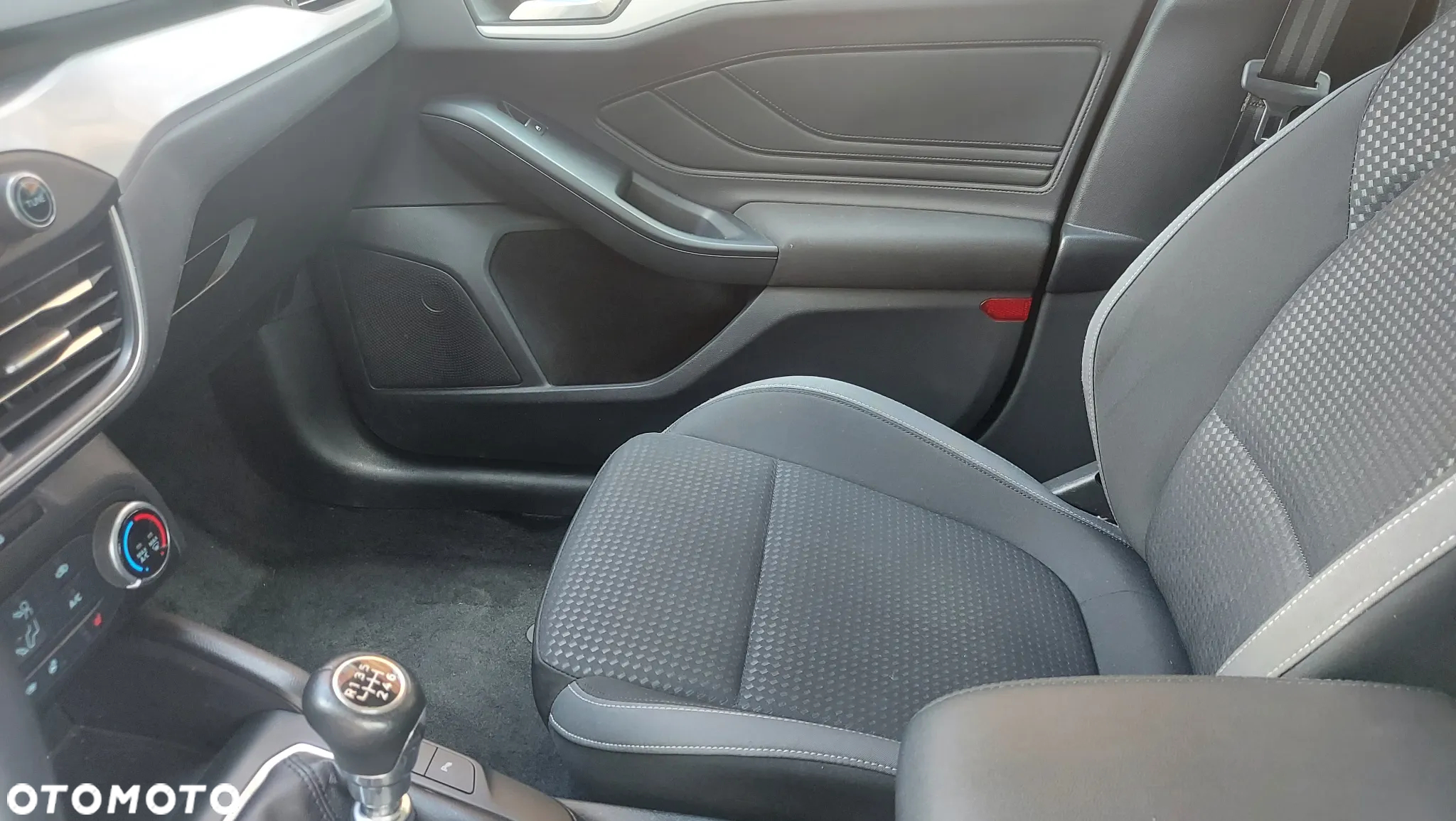 Ford Focus 1.5 EcoBlue Trend Edition Business - 22