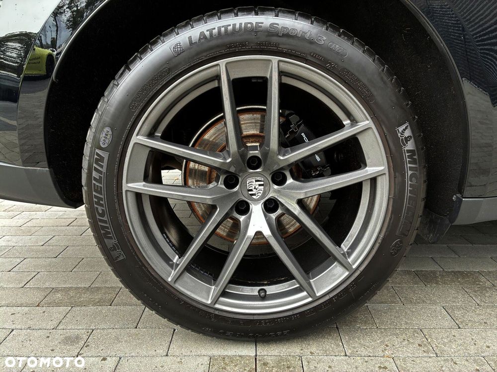 Porsche Macan - 15