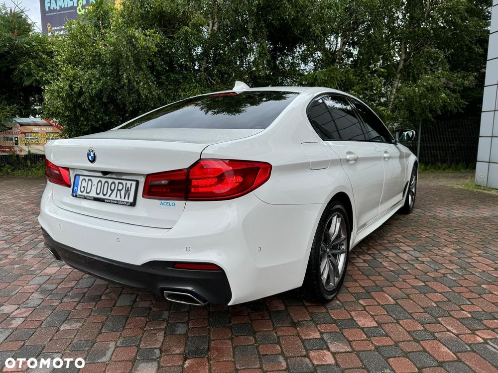 BMW Seria 5 518d M Sport - 11