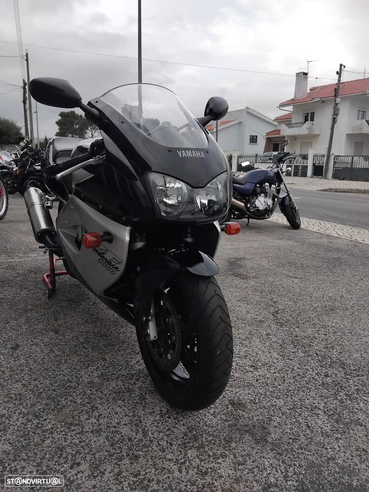 Yamaha Thunderace - 3