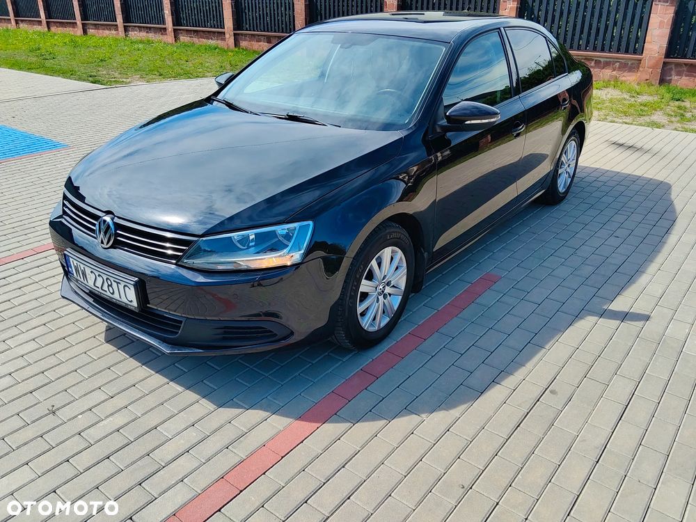 Volkswagen Jetta 1.4 TSI Comfortline - 1