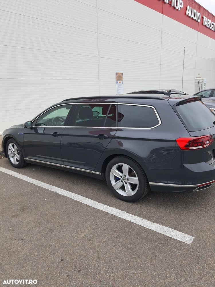 Volkswagen Passat - 6