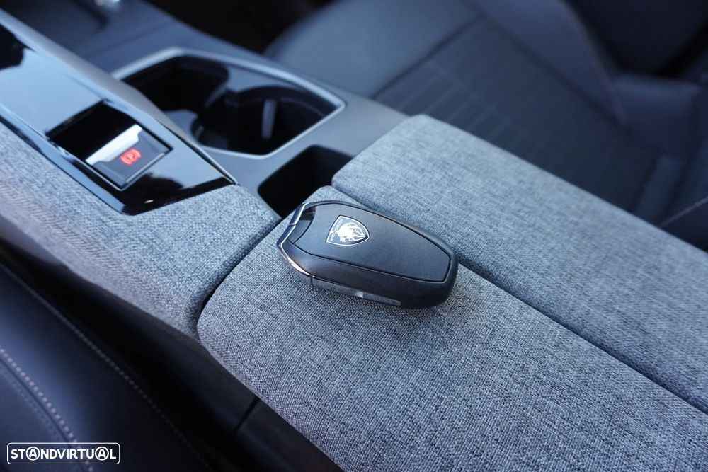 Peugeot 3008 1.2 Hybrid Allure e-DCS6 - 31