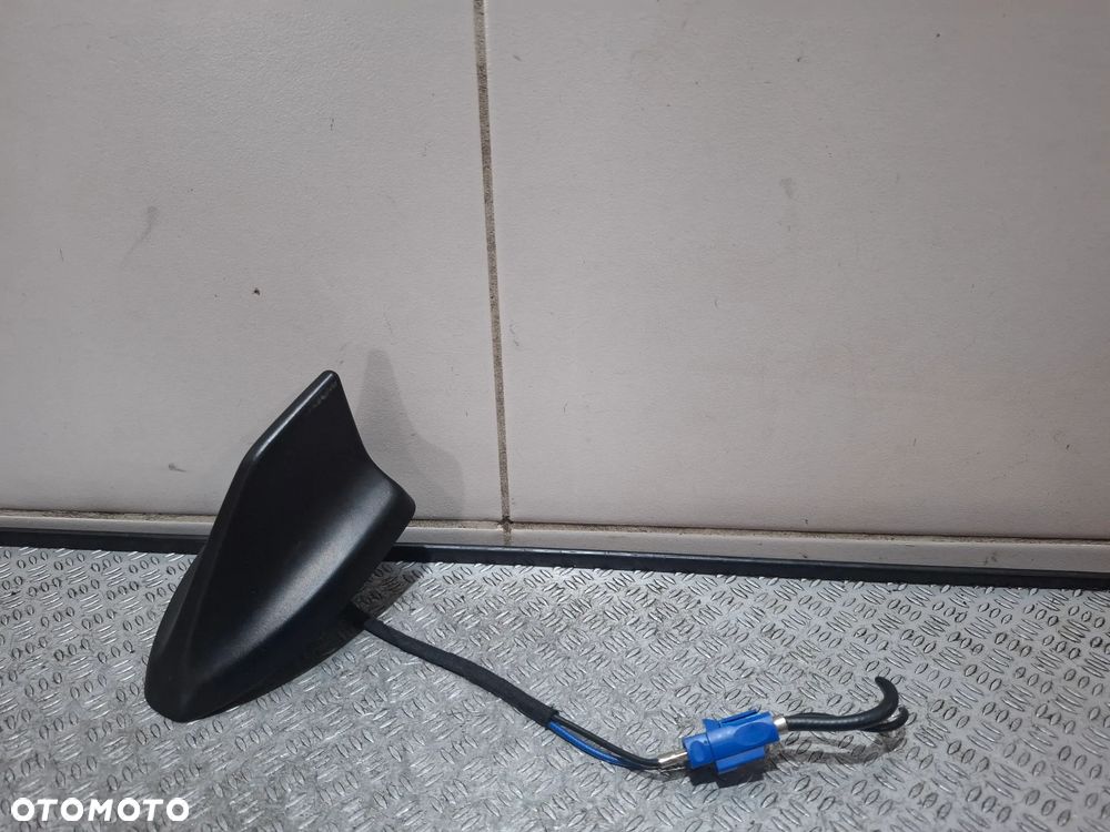 Antena dachowa Ford Tourneo Connect MK2 lift rok 2022 nr GJ5T19K351AB - 1