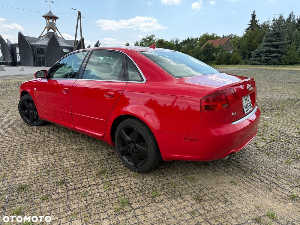 Audi A4 2.0 T FSI quattro tiptronic - 8