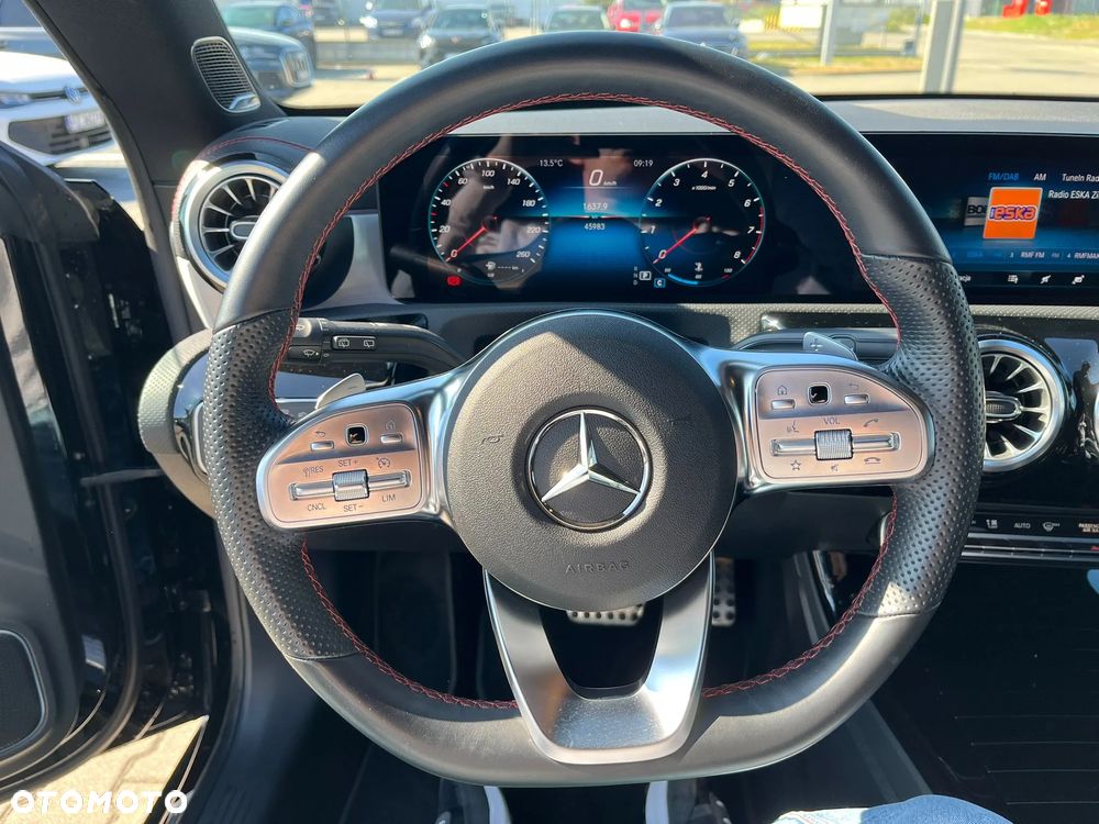 Mercedes-Benz CLA 200 AMG Line 7G-DCT - 19