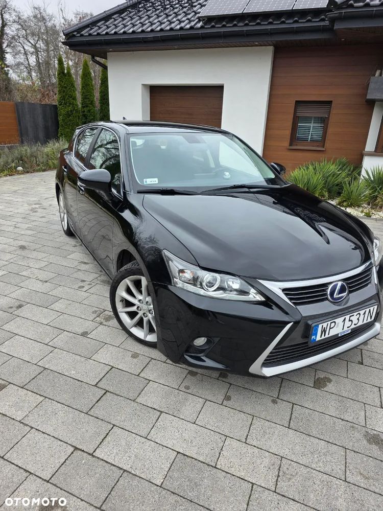Lexus CT - 7