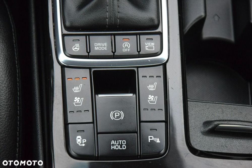 Kia Optima - 24