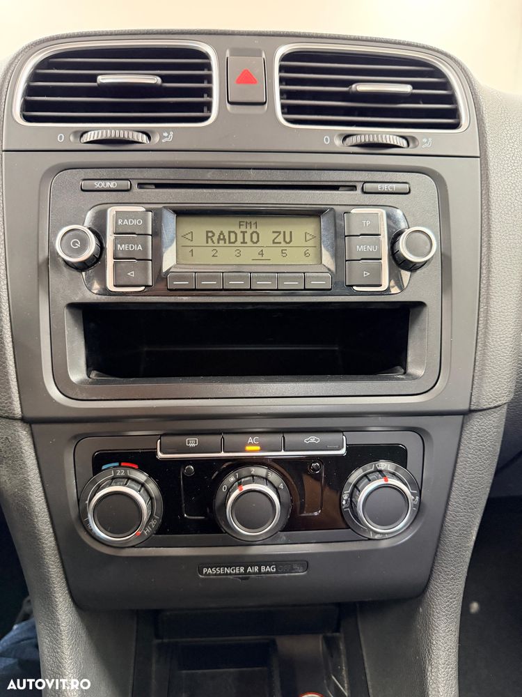 Volkswagen Golf 1.6 TDI DPF Trendline - 4