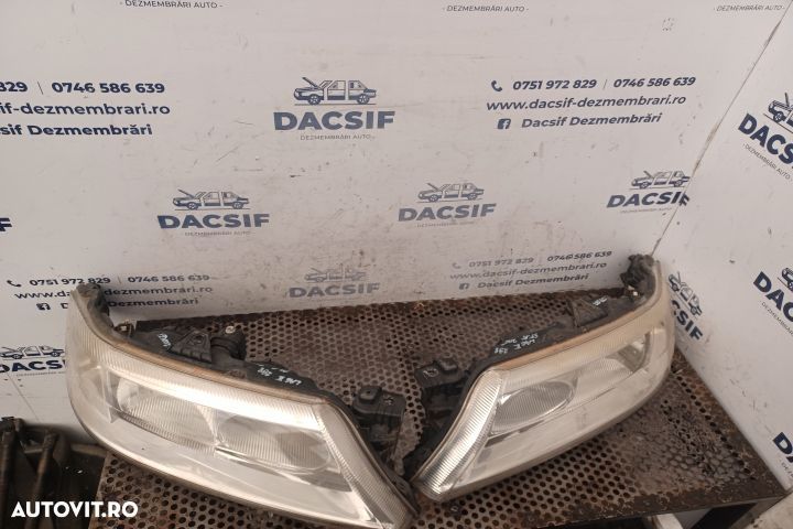 Far stanga Renault Laguna 2 [2001 - 2005] Liftback 1.9 DCi MT (120 hp - 3