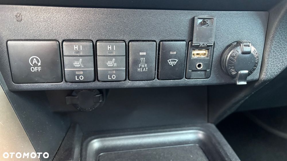 Toyota RAV4 2.0 D-4D Premium 4x2 - 13