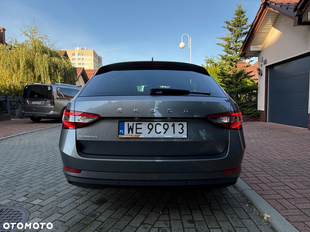 Skoda Superb 1.5 TSI Ambition DSG - 25