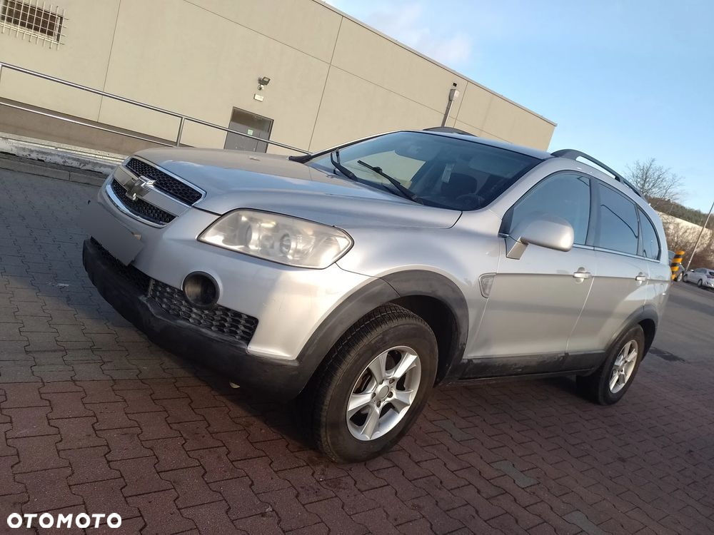 Chevrolet Captiva 2.4 LS 5os - 10