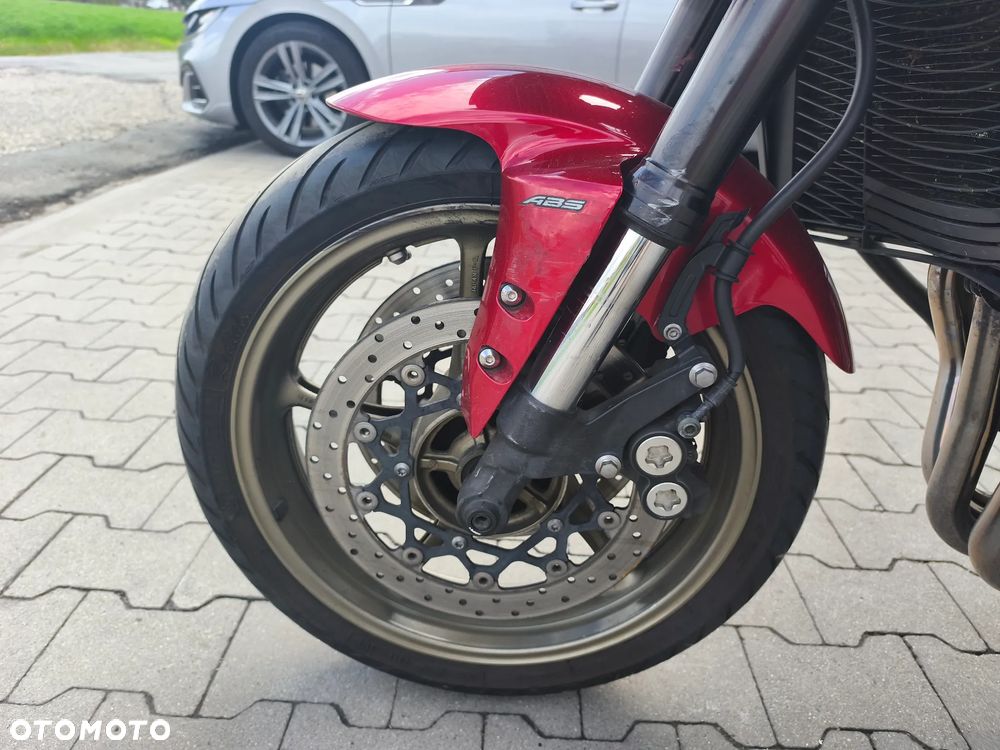 Yamaha FZ - 7