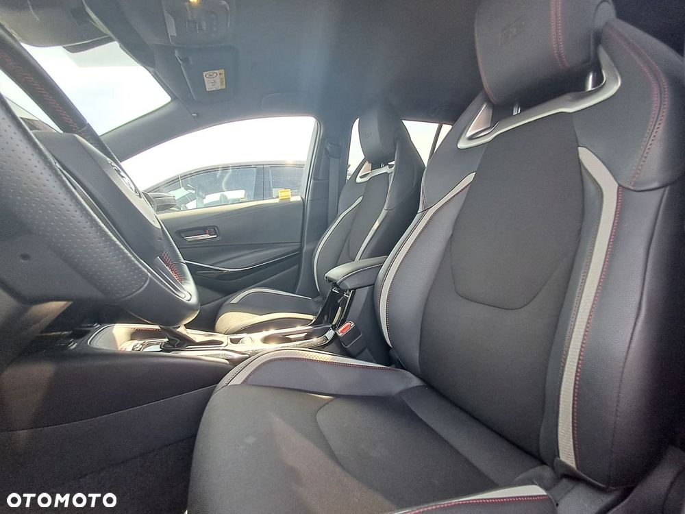 Toyota Corolla 2.0 Hybrid GR Sport Dynamic - 15