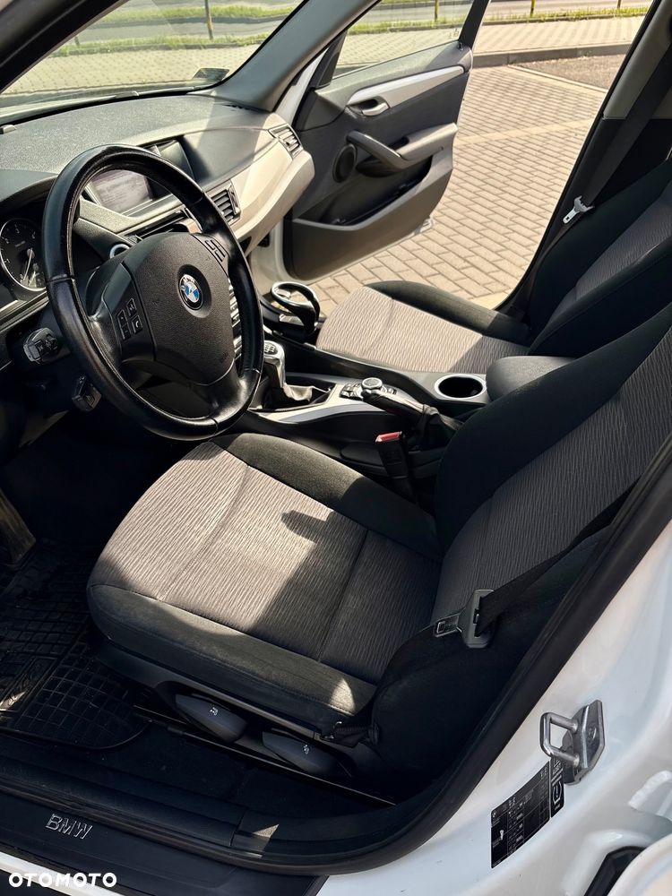 BMW X1 sDrive18d - 13