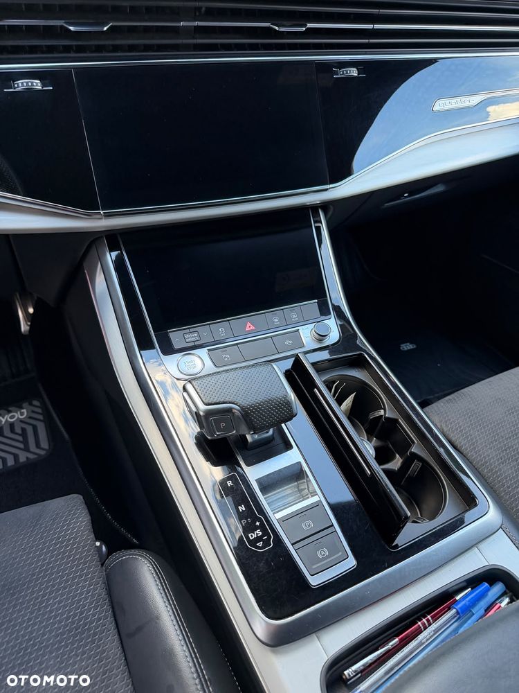 Audi Q7 - 11