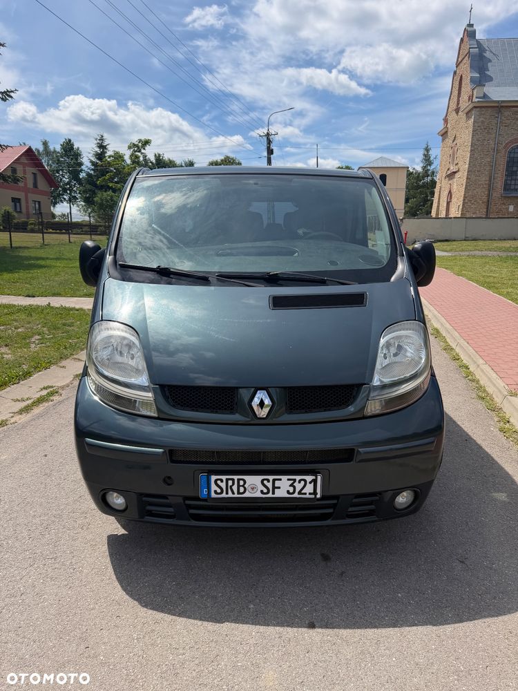 Renault Trafic Passenger - 3