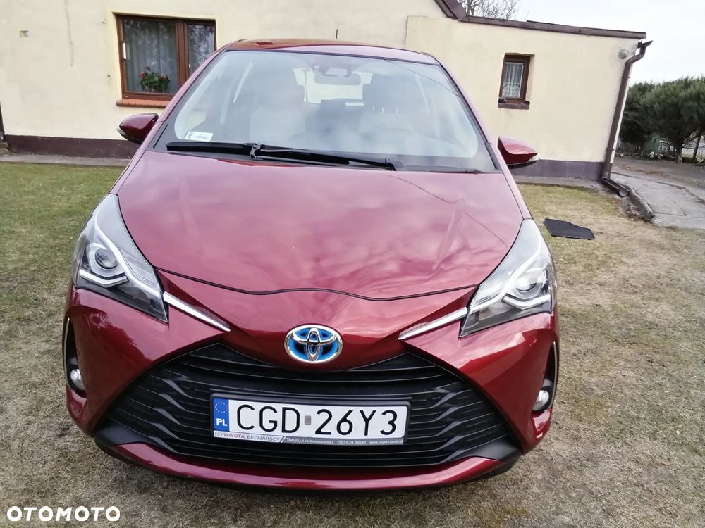 Toyota Yaris Hybrid 100 Premium - 13